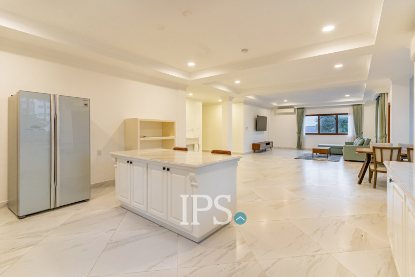 4 Bedroom Serviced Apartment For Rent - BKK1, Phnom Penh