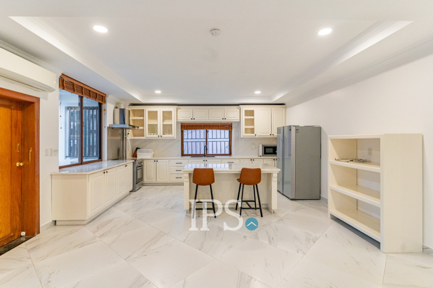 4 Bedroom Serviced Apartment For Rent - BKK1, Phnom Penh