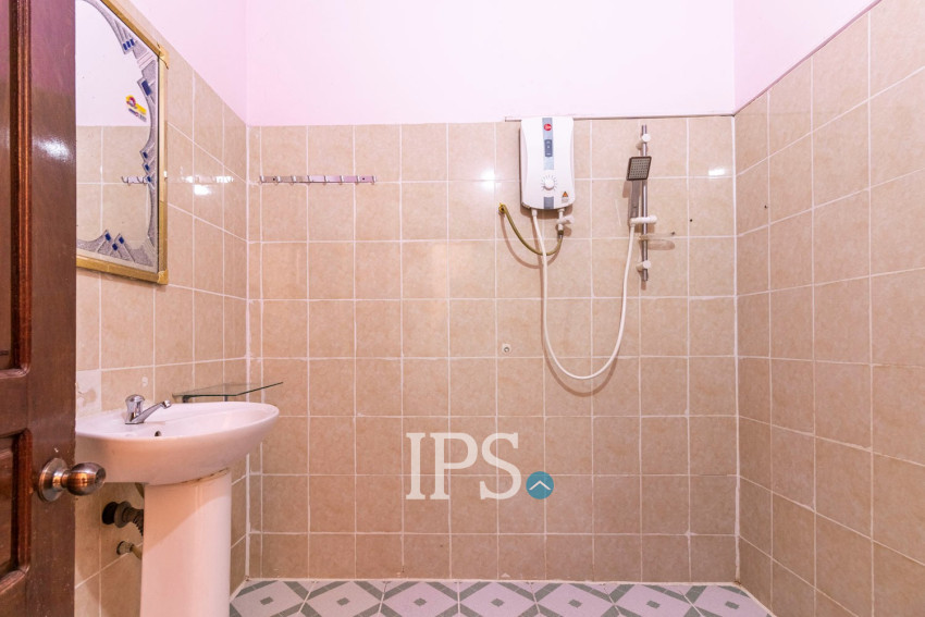 6 Bedroom House For Rent - Svay Dangkum, Siem Reap