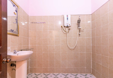 6 Bedroom House For Rent - Svay Dangkum, Siem Reap thumbnail