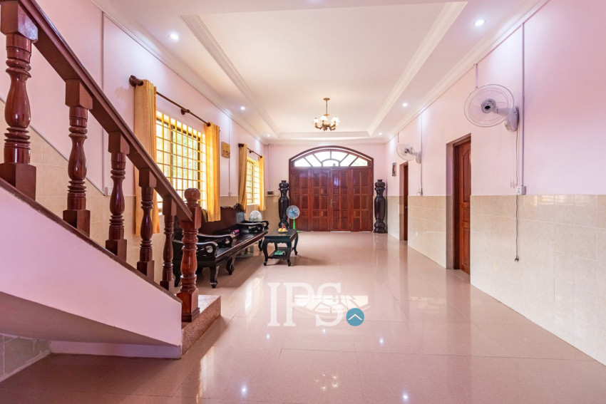 6 Bedroom House For Rent - Svay Dangkum, Siem Reap