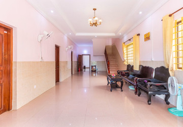 6 Bedroom House For Rent - Svay Dangkum, Siem Reap thumbnail