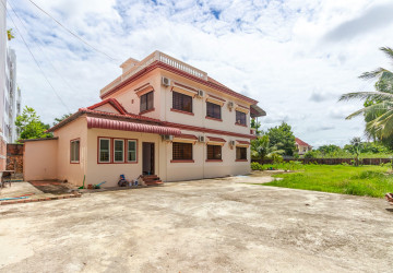 6 Bedroom House For Rent - Svay Dangkum, Siem Reap thumbnail