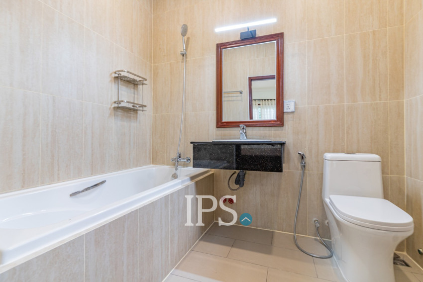 2 Bedroom Serviced Apartment For Rent - Tonle Bassac, Phnom Penh