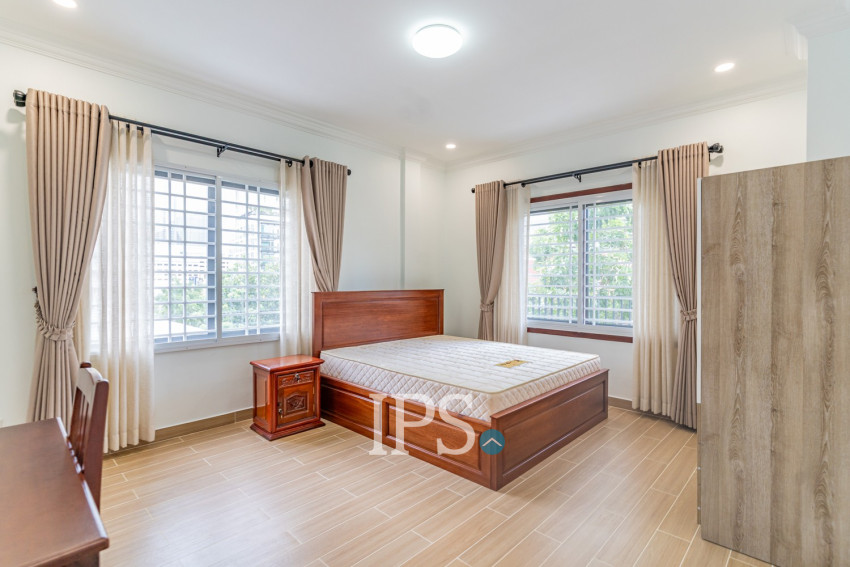 2 Bedroom Serviced Apartment For Rent - Tonle Bassac, Phnom Penh
