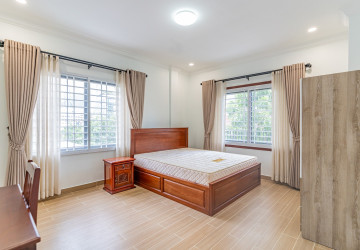 2 Bedroom Serviced Apartment For Rent - Tonle Bassac, Phnom Penh thumbnail