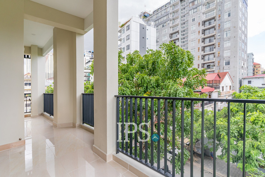 2 Bedroom Serviced Apartment For Rent - Tonle Bassac, Phnom Penh