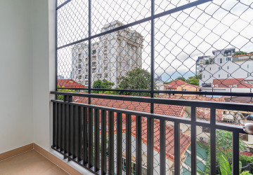 1 Bedroom Serviced Apartment For Rent - Tonle Bassac, Phnom Penh thumbnail