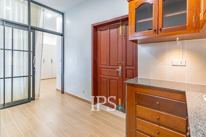 1 Bedroom Serviced Apartment For Rent - Tonle Bassac, Phnom Penh