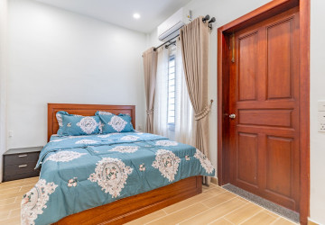 1 Bedroom Serviced Apartment For Rent - Tonle Bassac, Phnom Penh thumbnail