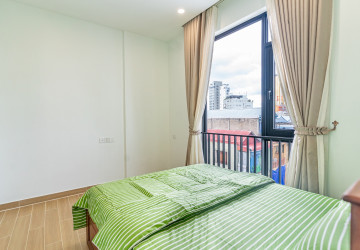 3 Bedroom Serviced Apartment For Rent - Tonle Bassac, Phnom Penh thumbnail