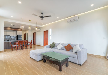 3 Bedroom Serviced Apartment For Rent - Tonle Bassac, Phnom Penh thumbnail