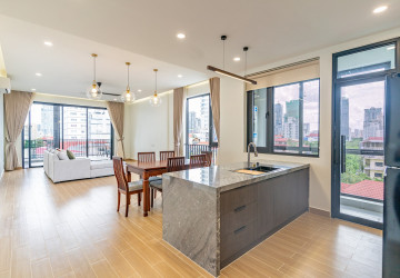 3 Bedroom Serviced Apartment For Rent - Tonle Bassac, Phnom Penh thumbnail