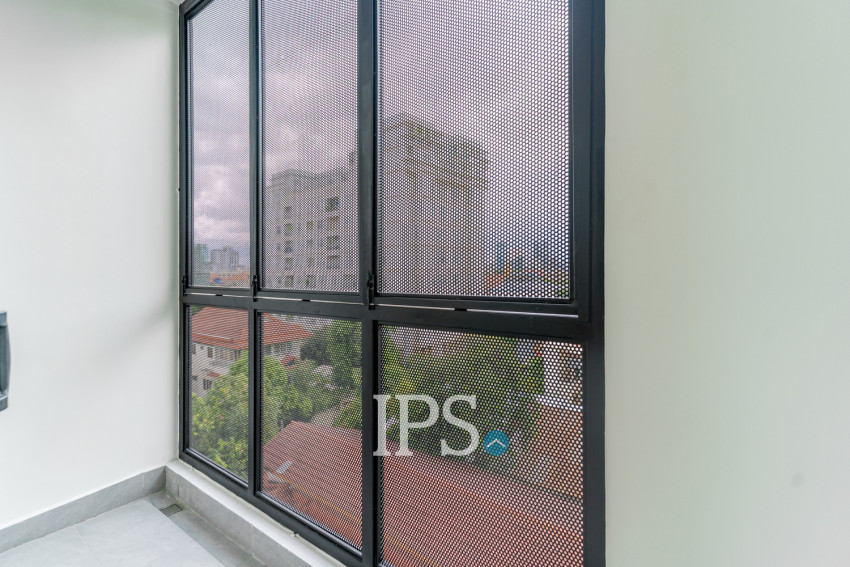 3 Bedroom Serviced Apartment For Rent - Tonle Bassac, Phnom Penh