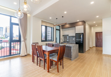 3 Bedroom Serviced Apartment For Rent - Tonle Bassac, Phnom Penh thumbnail