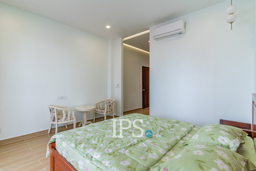 3 Bedroom Serviced Apartment For Rent - Tonle Bassac, Phnom Penh