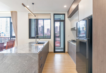 3 Bedroom Serviced Apartment For Rent - Tonle Bassac, Phnom Penh thumbnail