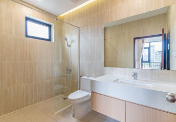 3 Bedroom Serviced Apartment For Rent - Tonle Bassac, Phnom Penh thumbnail