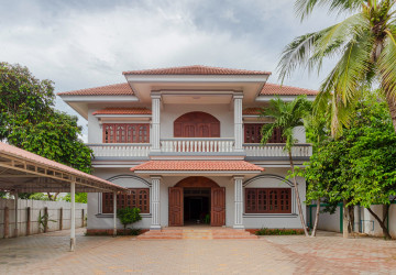 5 Bedroom Commercial Villa For Rent - Sala Kamreuk, Siem Reap thumbnail