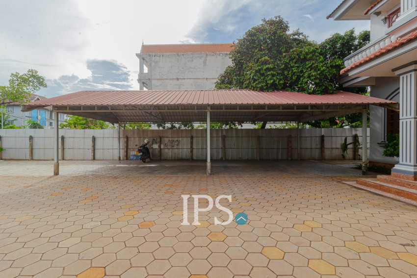 5 Bedroom Commercial Villa For Rent - Sala Kamreuk, Siem Reap