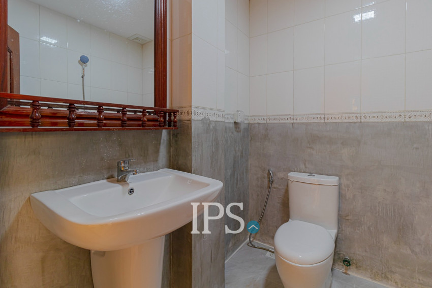 5 Bedroom Commercial Villa For Rent - Sala Kamreuk, Siem Reap