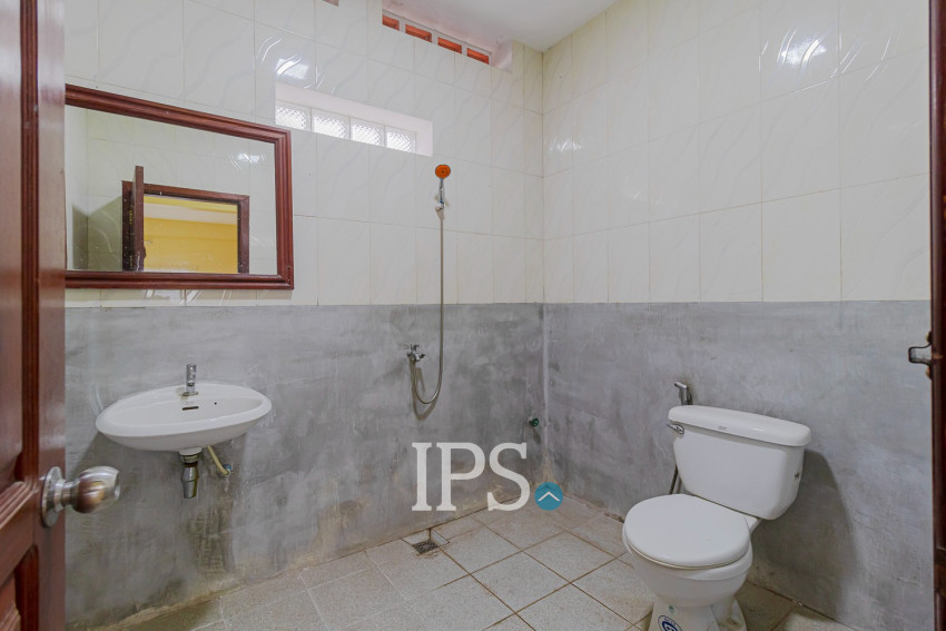 5 Bedroom Commercial Villa For Rent - Sala Kamreuk, Siem Reap