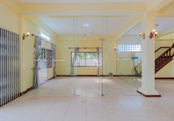 5 Bedroom Commercial Villa For Rent - Sala Kamreuk, Siem Reap thumbnail