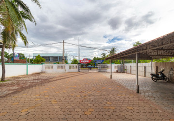 5 Bedroom Commercial Villa For Rent - Sala Kamreuk, Siem Reap thumbnail