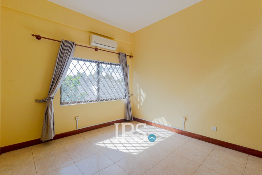 5 Bedroom Commercial Villa For Rent - Sala Kamreuk, Siem Reap