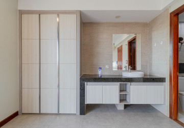 1 Bedroom Apartment For Rent - Svay Dangkum, Siem Reap thumbnail