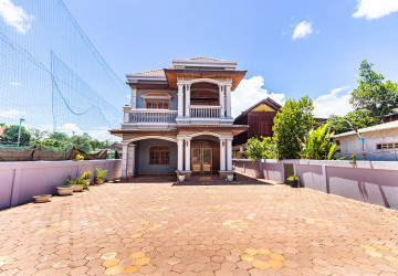 7 Bedroom House For Rent - Sangkat Siem Reap, Siem Reap thumbnail