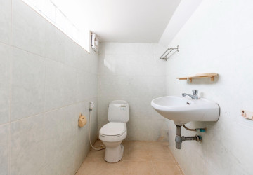 7 Bedroom House For Rent - Sangkat Siem Reap, Siem Reap thumbnail