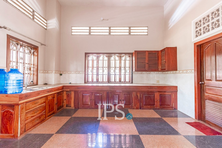 7 Bedroom House For Rent - Sangkat Siem Reap, Siem Reap