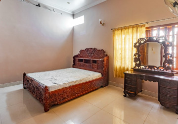 7 Bedroom House For Rent - Sangkat Siem Reap, Siem Reap thumbnail