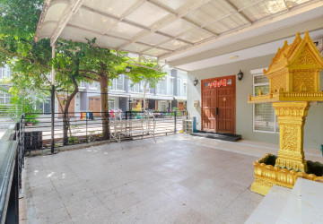 3 Bedroom Townhouse For Rent - Borey Premier, Svay Dangkum, Siem Reap thumbnail