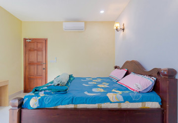 3 Bedroom Townhouse For Rent - Borey Premier, Svay Dangkum, Siem Reap thumbnail