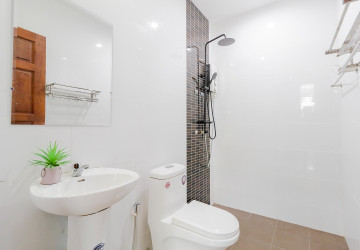 3 Bedroom Townhouse For Rent - Borey Premier, Svay Dangkum, Siem Reap thumbnail