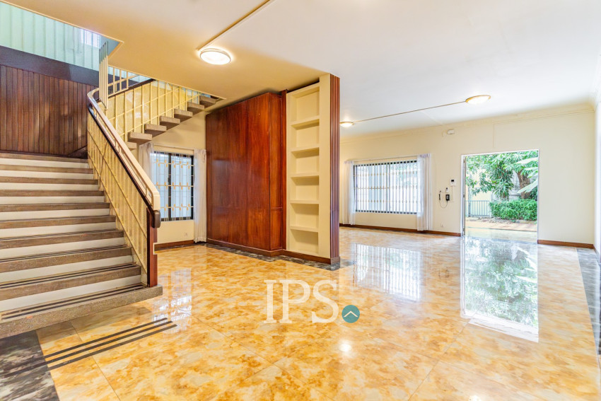 5 Bedroom Villa For Rent - BKK1, Phnom Penh
