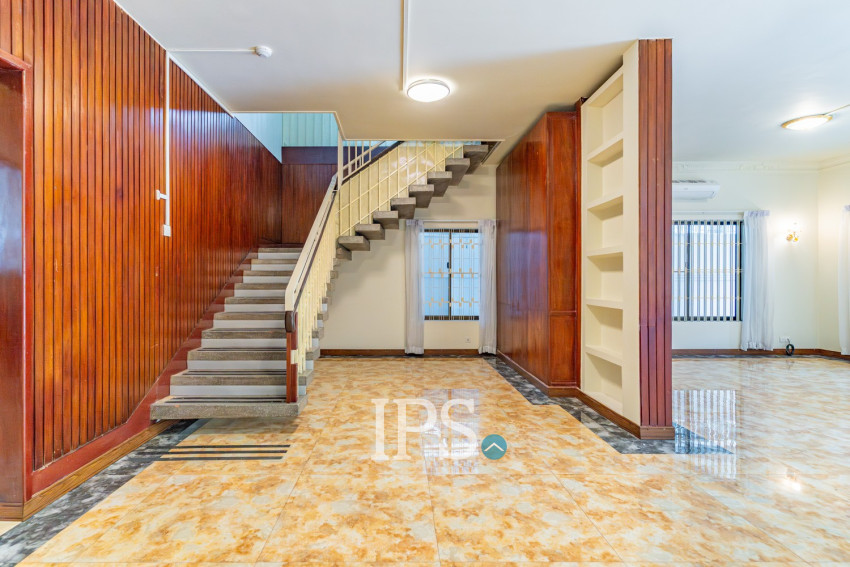 5 Bedroom Villa For Rent - BKK1, Phnom Penh