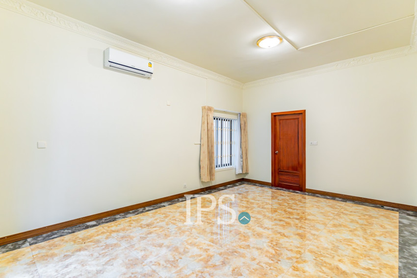 5 Bedroom Villa For Rent - BKK1, Phnom Penh