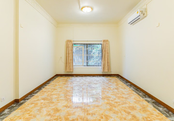 5 Bedroom Villa For Rent - BKK1, Phnom Penh thumbnail