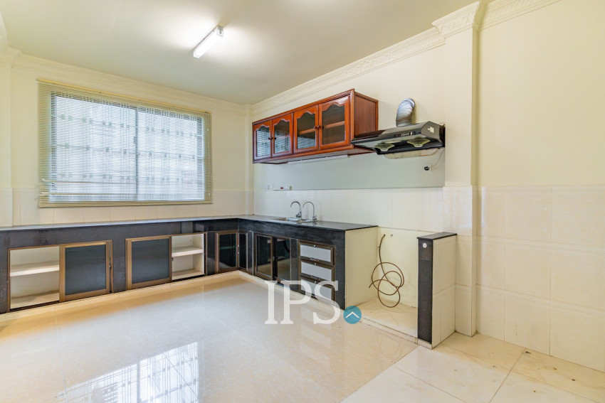 5 Bedroom Villa For Rent - BKK1, Phnom Penh