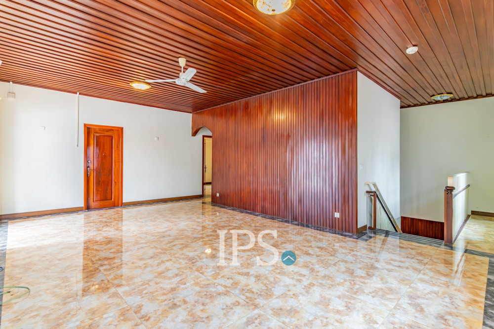 5 Bedroom Villa For Rent - BKK1, Phnom Penh - Image 7
