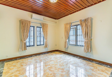 5 Bedroom Villa For Rent - BKK1, Phnom Penh thumbnail