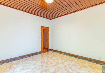 5 Bedroom Villa For Rent - BKK1, Phnom Penh thumbnail