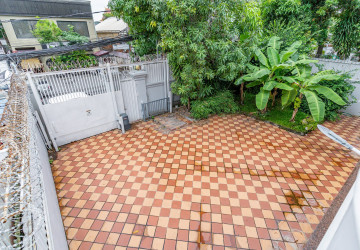 5 Bedroom Villa For Rent - BKK1, Phnom Penh thumbnail