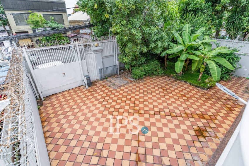 5 Bedroom Villa For Rent - BKK1, Phnom Penh