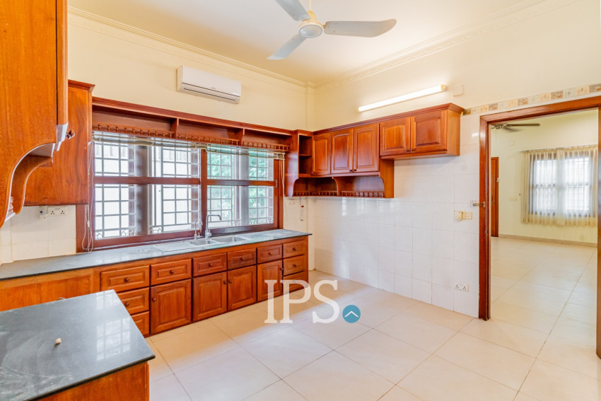 4 Bedroom Villa For Rent - BKK1, Phnom Penh