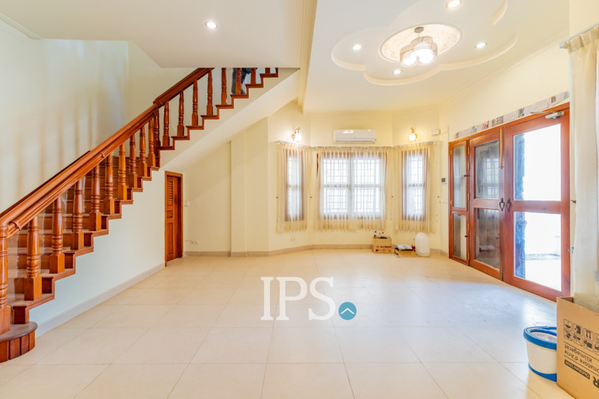 4 Bedroom Villa For Rent - BKK1, Phnom Penh