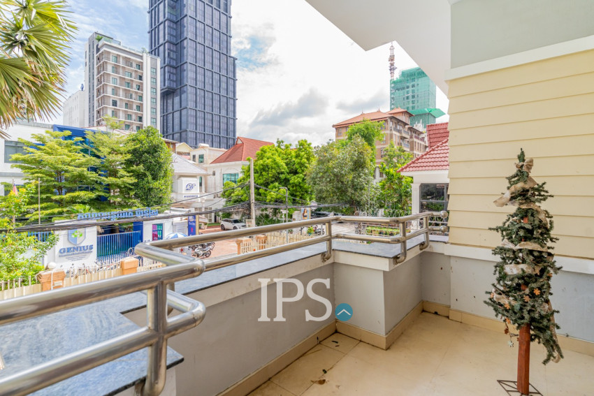 4 Bedroom Villa For Rent - BKK1, Phnom Penh